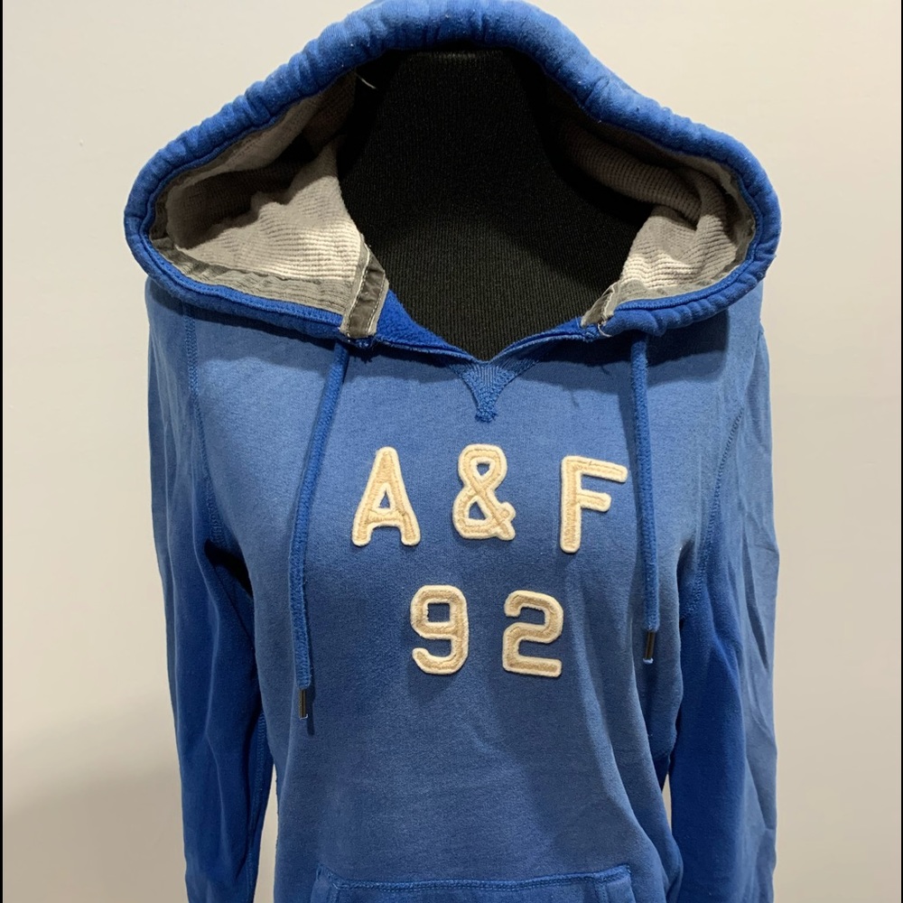 //3 for $15// AF Hoodie